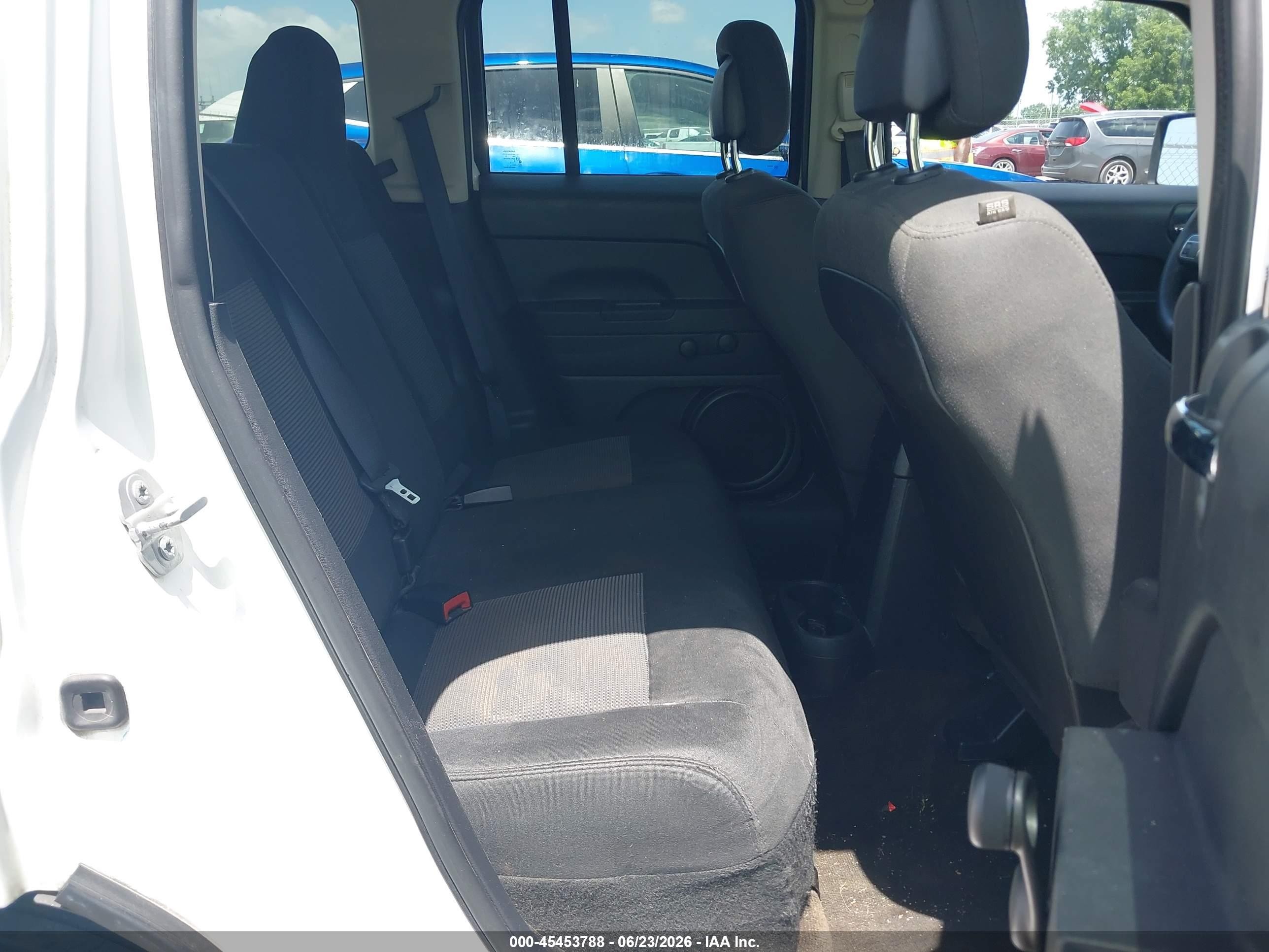 2015 Jeep Patriot Sport White vin: 1C4NJPBB9FD359035