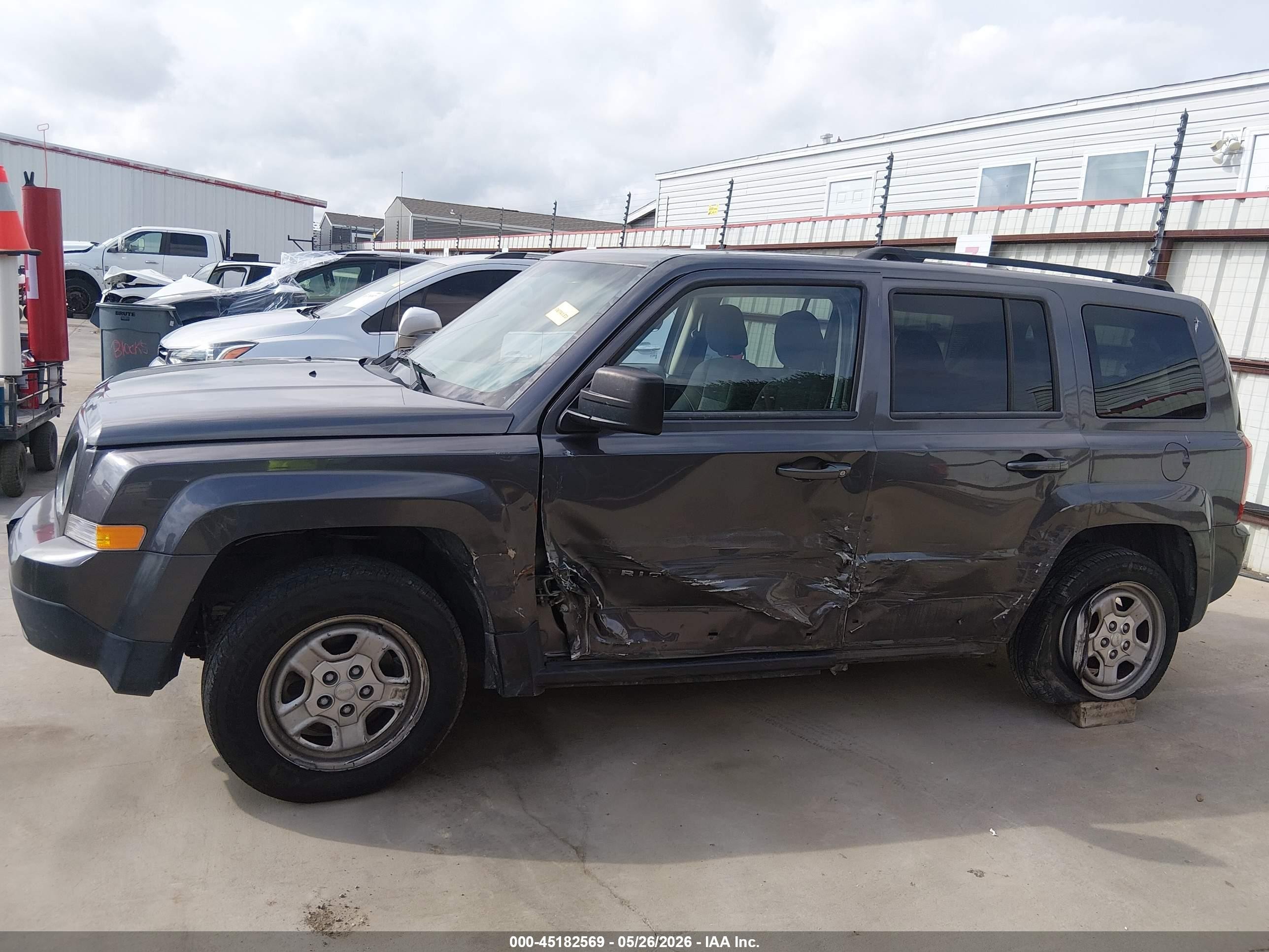 2015 Jeep Patriot Sport Gray vin: 1C4NJPBBXFD388026