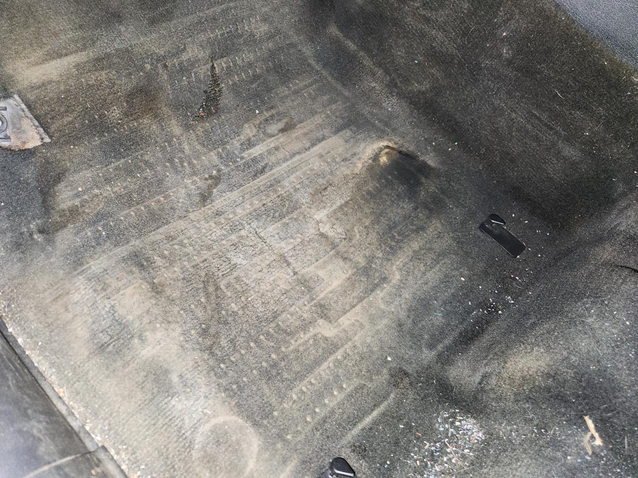 2017 Jeep Patriot Sport Gray vin: 1C4NJPBBXHD134822 Damage: Left Front Carpet, Worn, Replacement Required