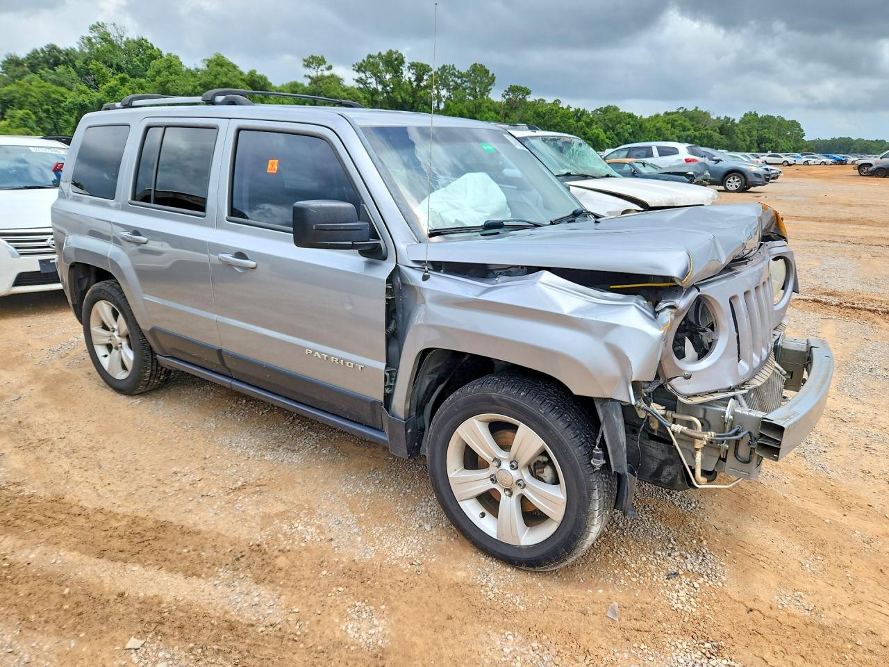 2015 Jeep Patriot Limited Silver vin: 1C4NJPCB2FD107271