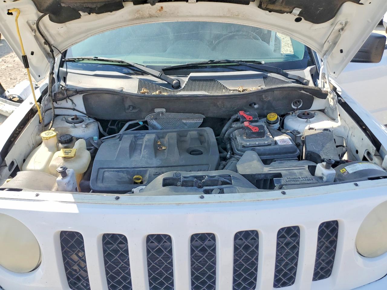 2012 Jeep Patriot Limited White vin: 1C4NJPCB6CD523108