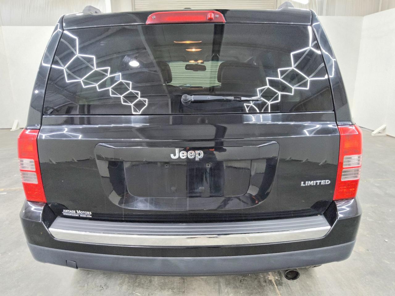2014 Jeep Patriot Limited Синий vin: 1C4NJPCBXED739921