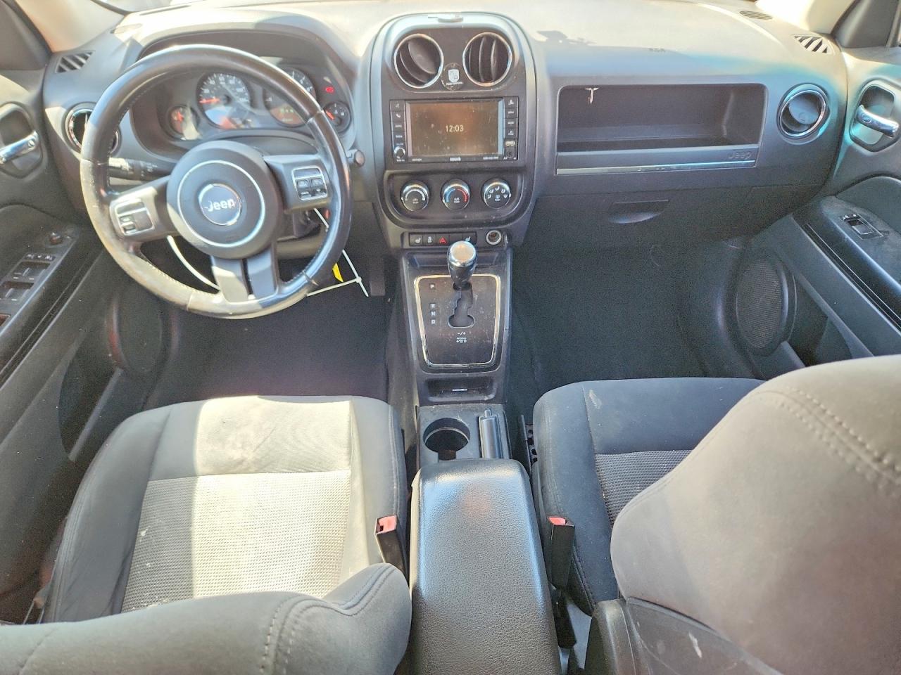 2012 Jeep Patriot Latitude White vin: 1C4NJPFA0CD544040