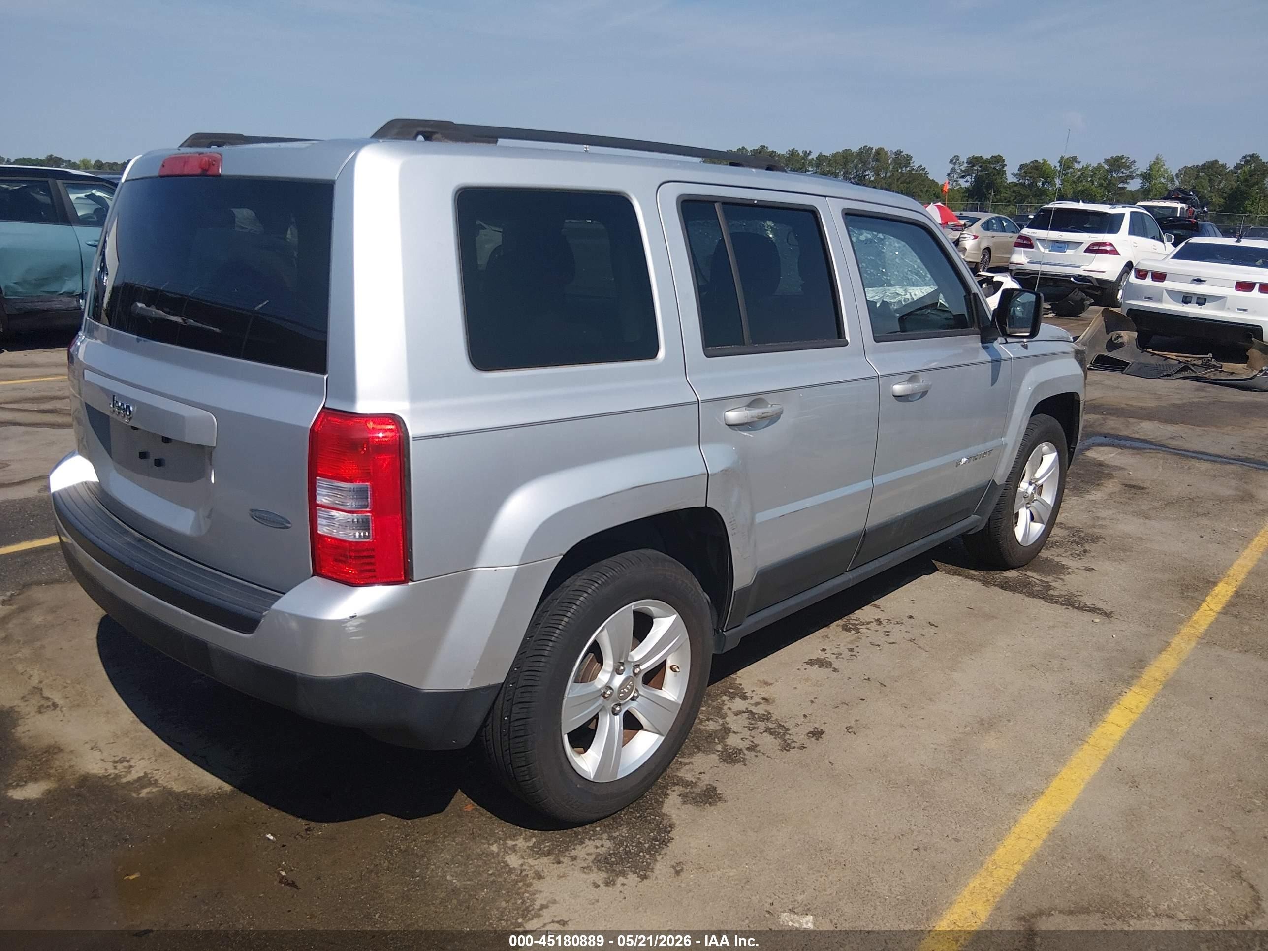 2012 Jeep Patriot Latitude Silver vin: 1C4NJPFA0CD660659