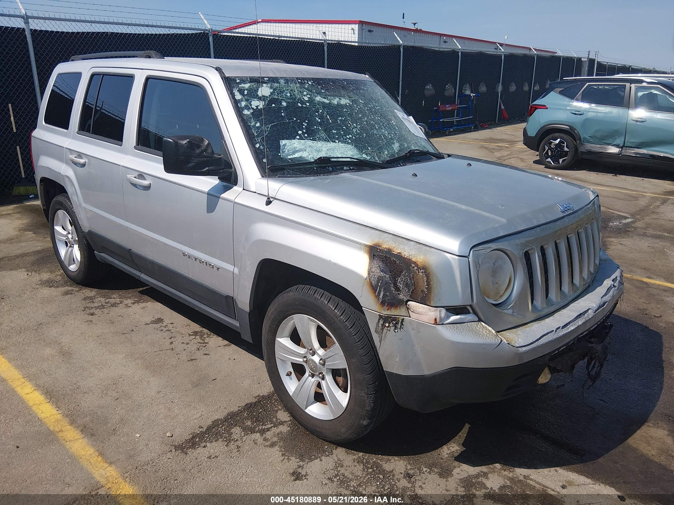 2012 Jeep Patriot Latitude Silver vin: 1C4NJPFA0CD660659