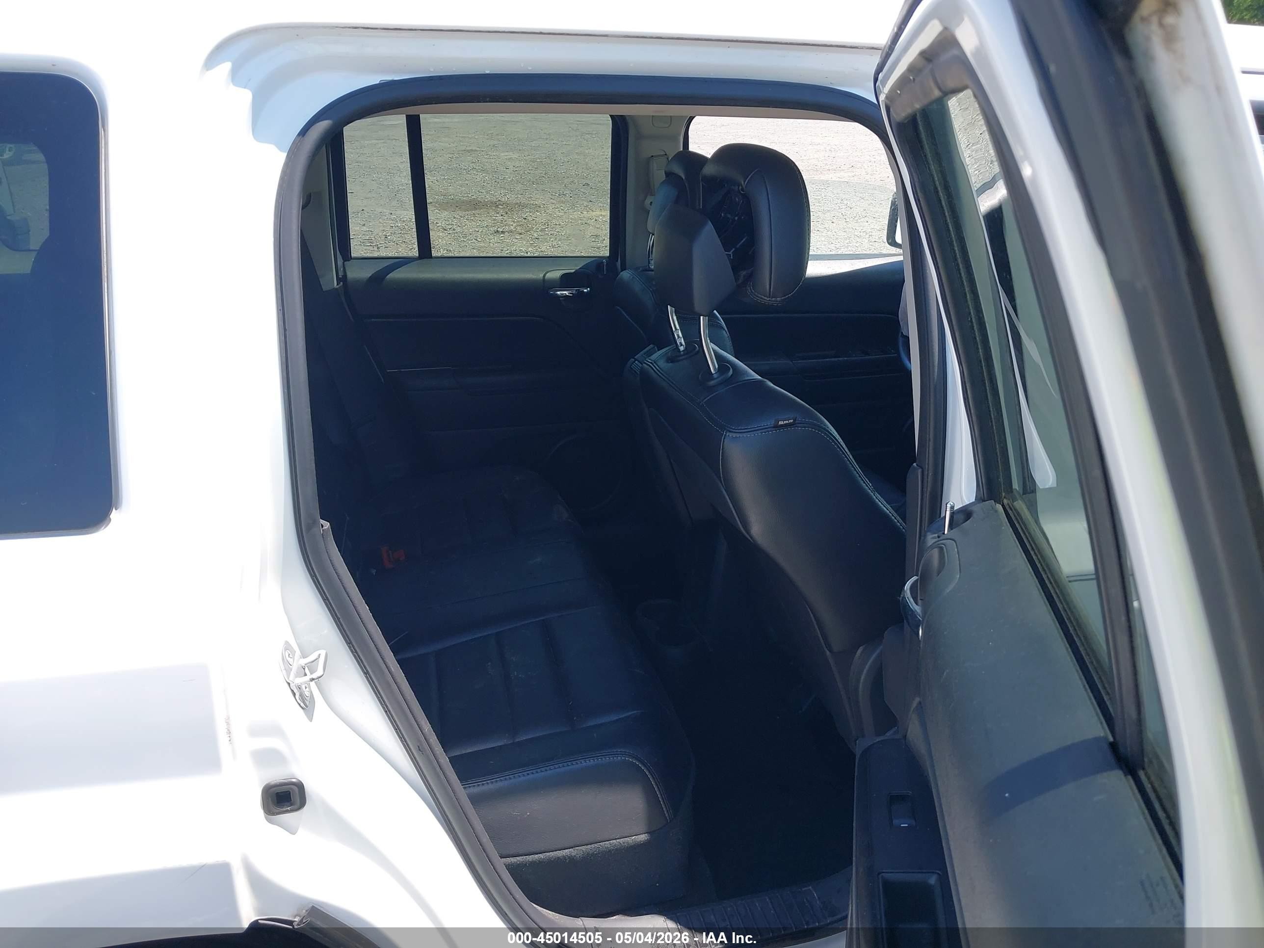 2014 Jeep Patriot High Altitude White vin: 1C4NJPFA0ED698718