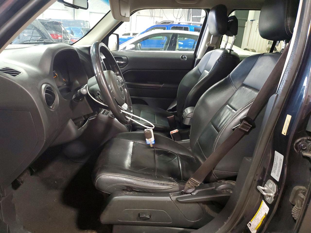 2015 Jeep Patriot Latitude Gray vin: 1C4NJPFA0FD157024