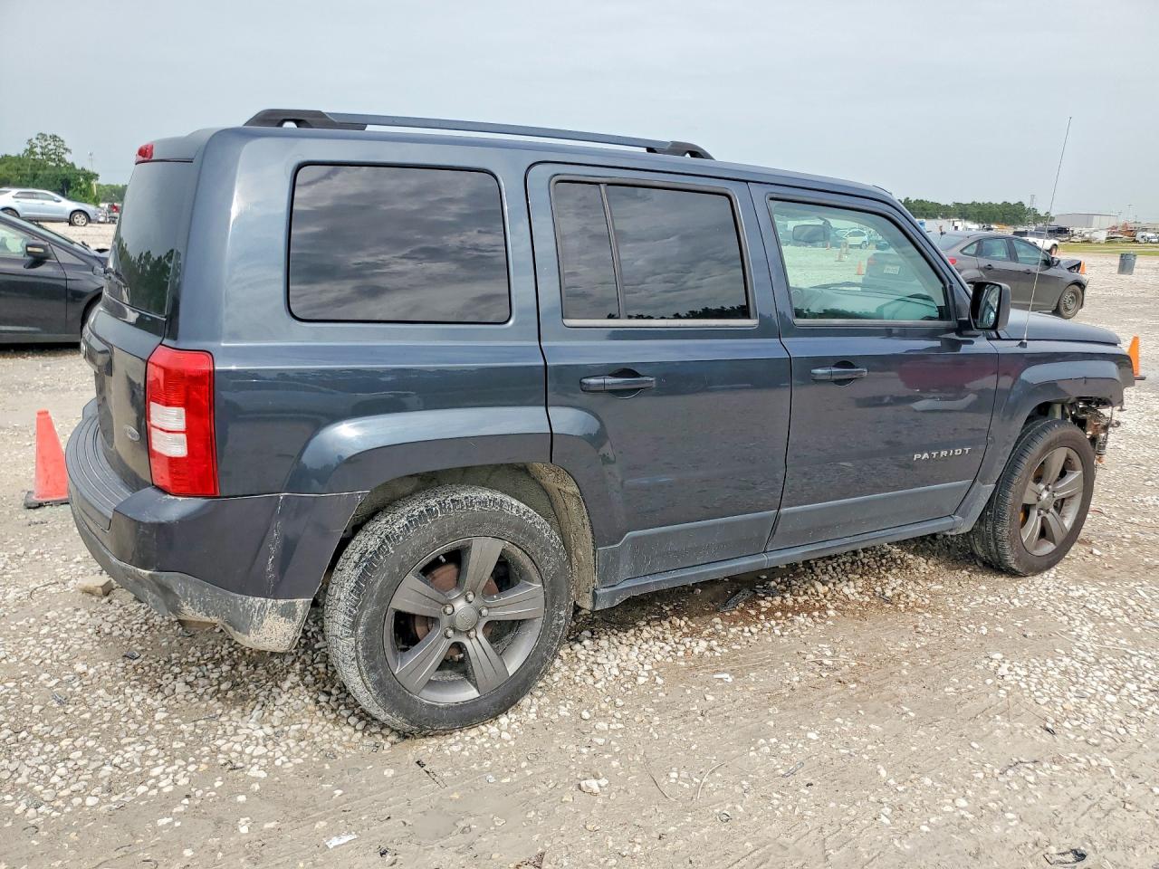 2015 Jeep Patriot Latitude Серый vin: 1C4NJPFA0FD274280