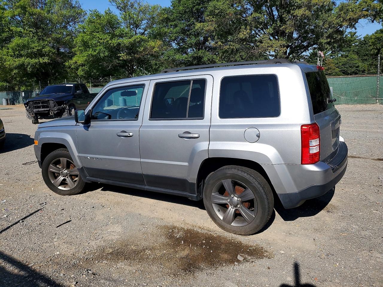2015 Jeep Patriot Latitude Gray vin: 1C4NJPFA0FD318567