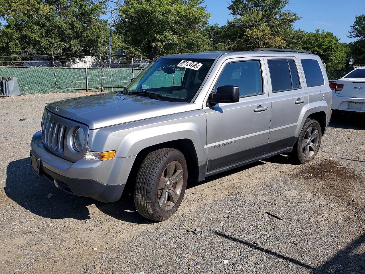 2015 Jeep Patriot Latitude Gray vin: 1C4NJPFA0FD318567