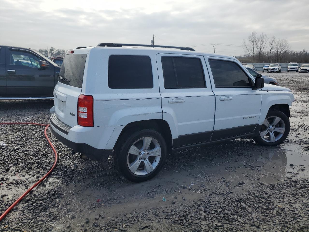 2016 Jeep Patriot Latitude Белый vin: 1C4NJPFA0GD599240