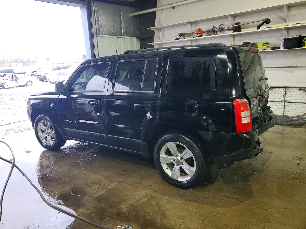 2012 Jeep Patriot Latitude Black vin: 1C4NJPFA1CD639741