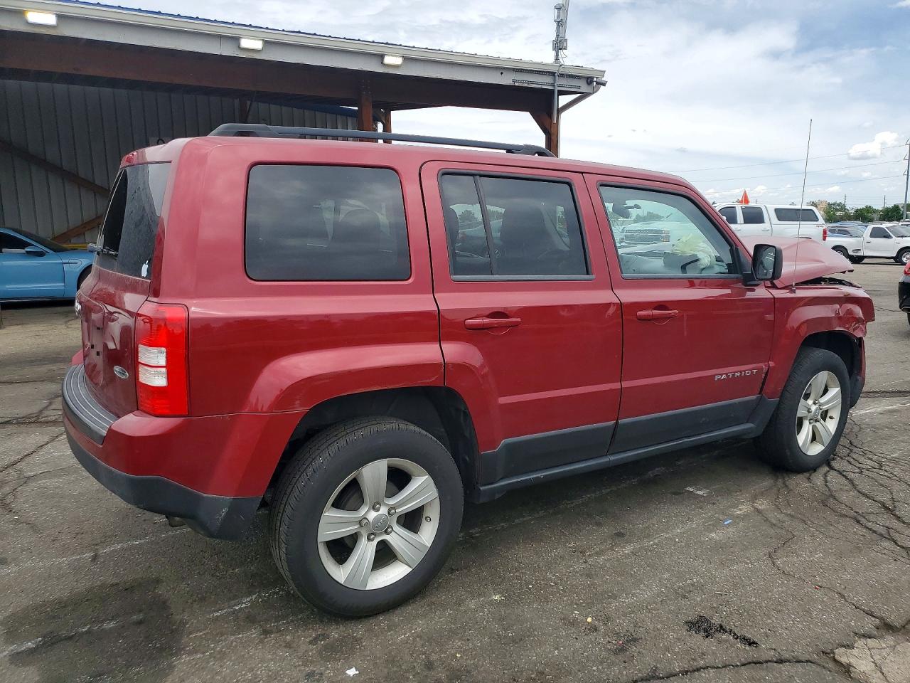 2012 Jeep Patriot Latitude Maroon vin: 1C4NJPFA1CD670617