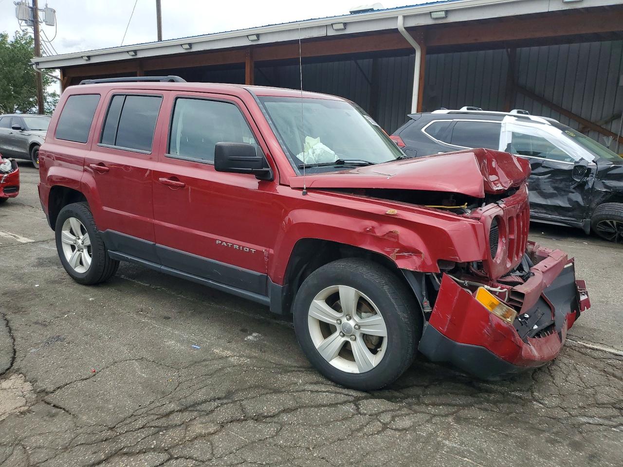 2012 Jeep Patriot Latitude Maroon vin: 1C4NJPFA1CD670617