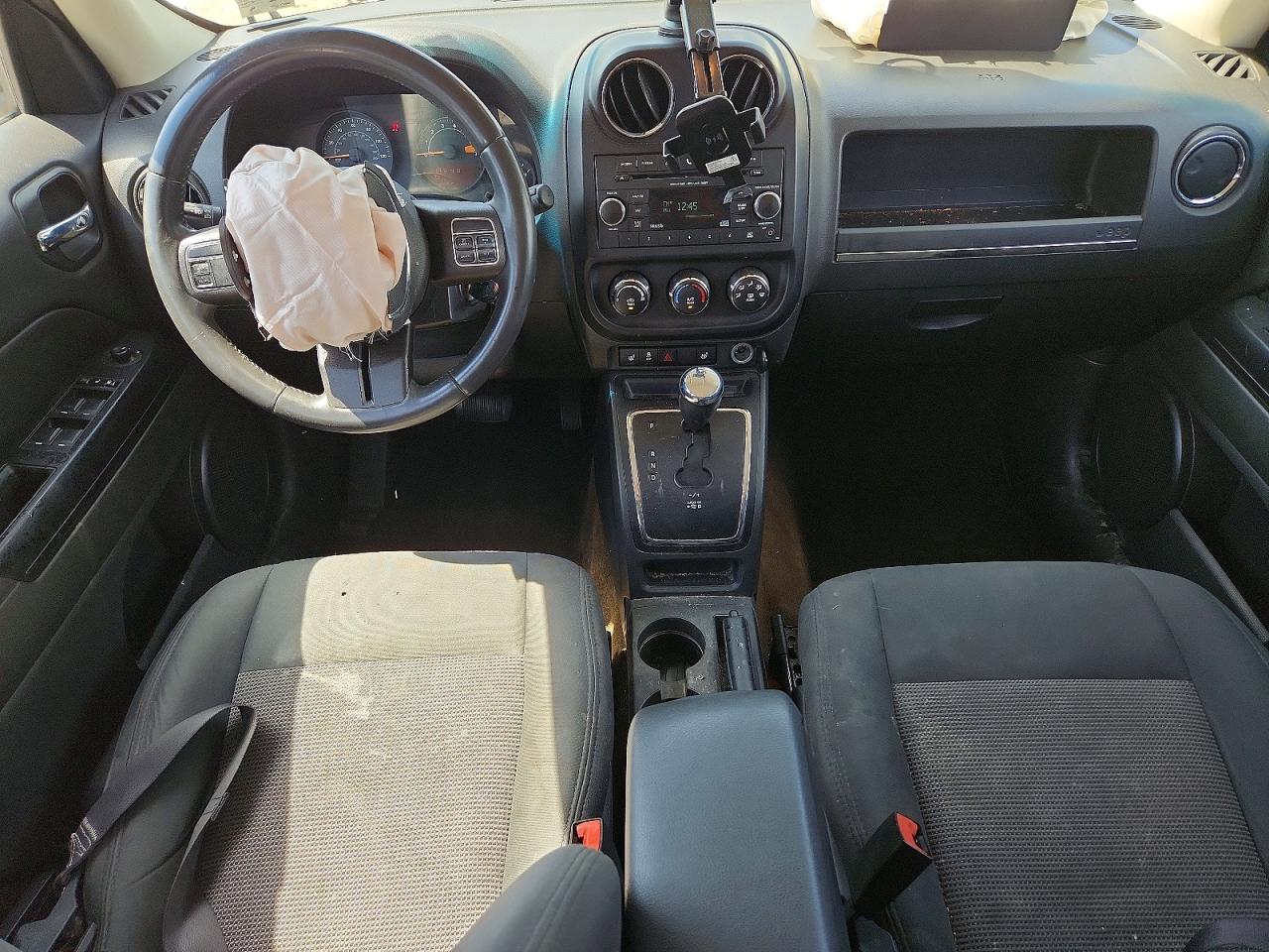 2014 Jeep Patriot Latitude Gray vin: 1C4NJPFA1ED602806