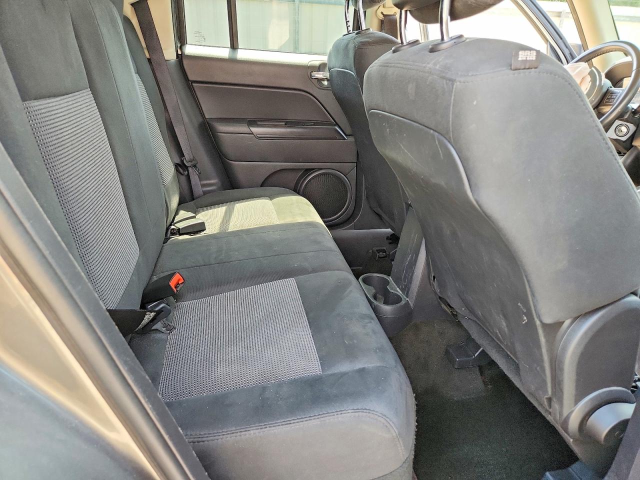 2014 Jeep Patriot Latitude Gray vin: 1C4NJPFA1ED602806