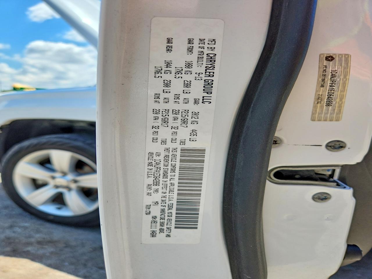 2014 Jeep Patriot Latitude White vin: 1C4NJPFA1ED642898