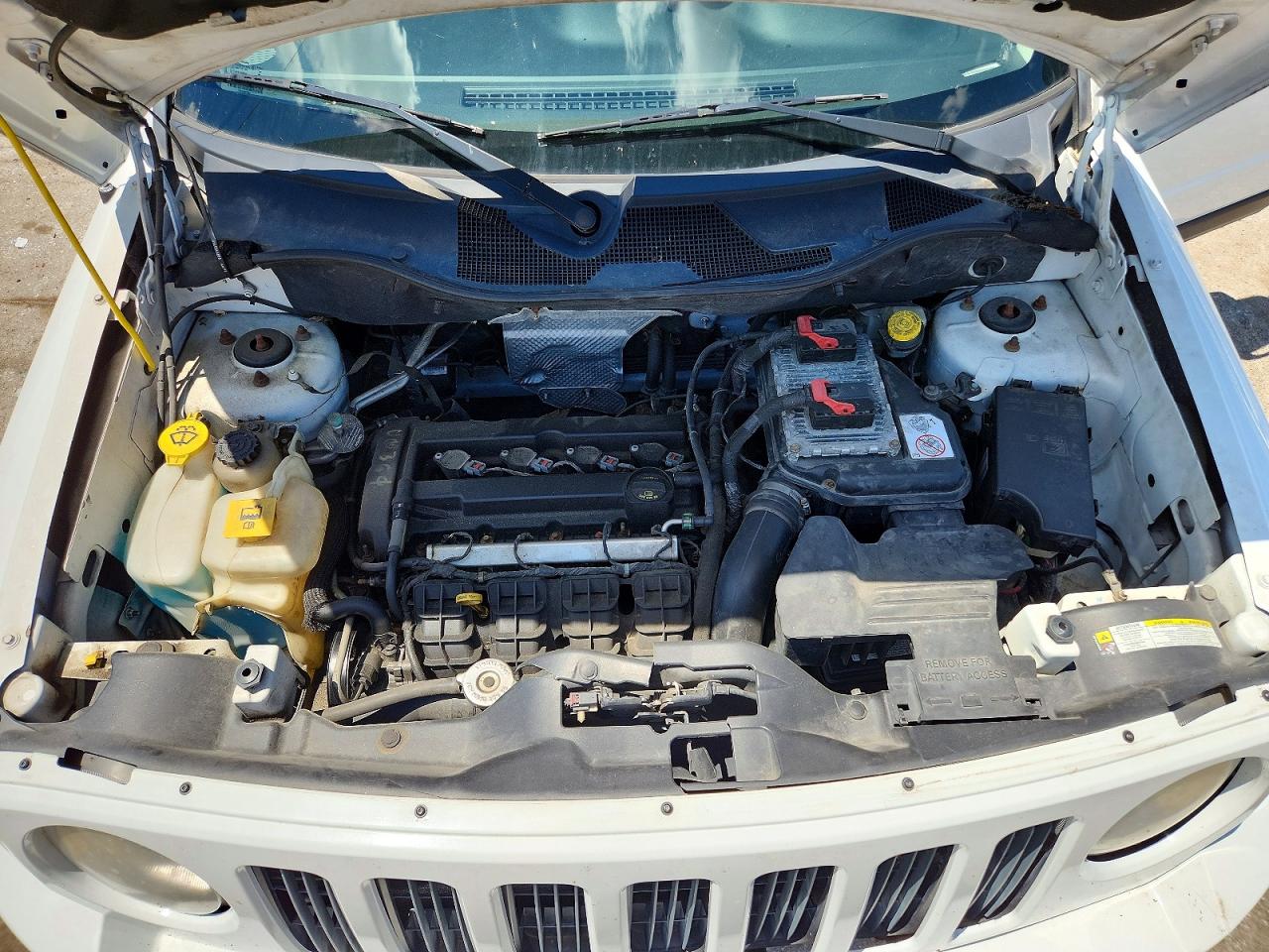 2014 Jeep Patriot Latitude White vin: 1C4NJPFA1ED642898