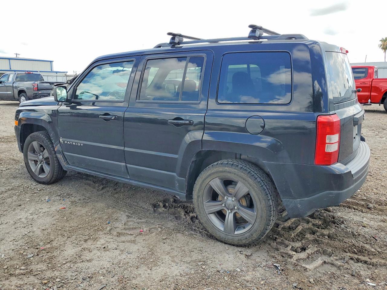 2015 Jeep Patriot Latitude Black vin: 1C4NJPFA1FD121827