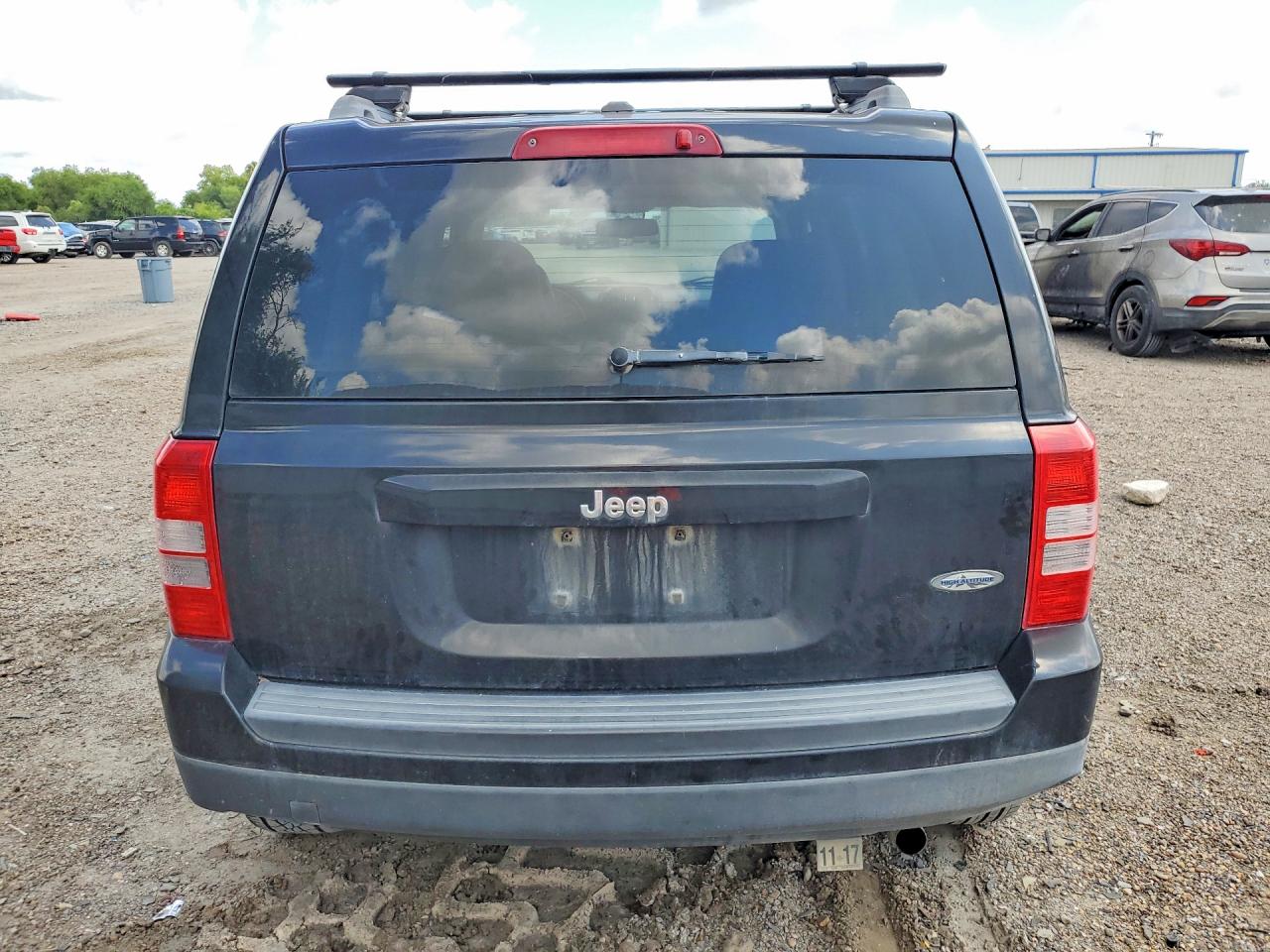 2015 Jeep Patriot Latitude Black vin: 1C4NJPFA1FD121827