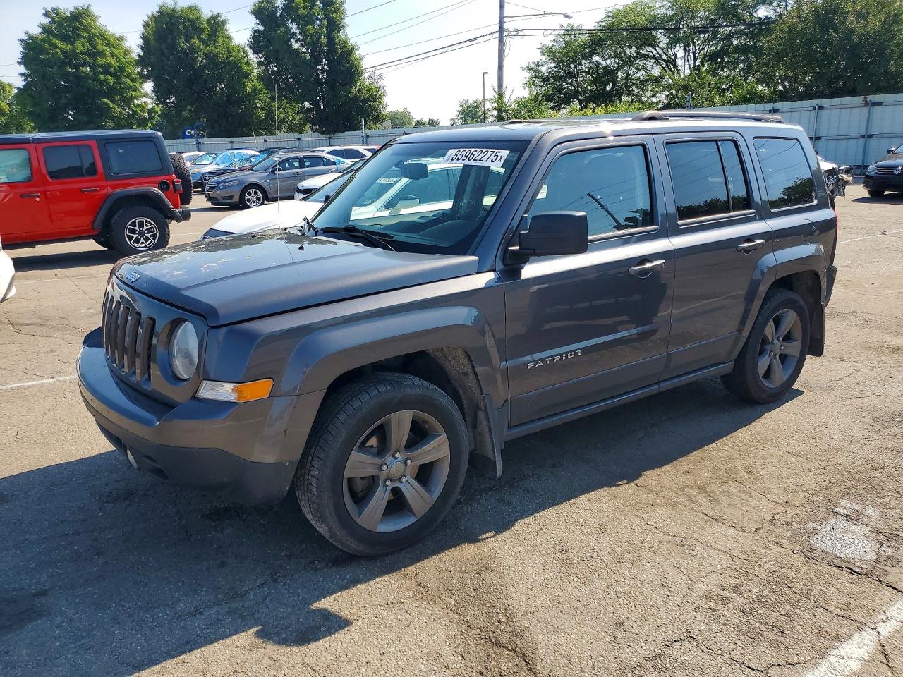 2015 Jeep Patriot Latitude Gray vin: 1C4NJPFA1FD122413