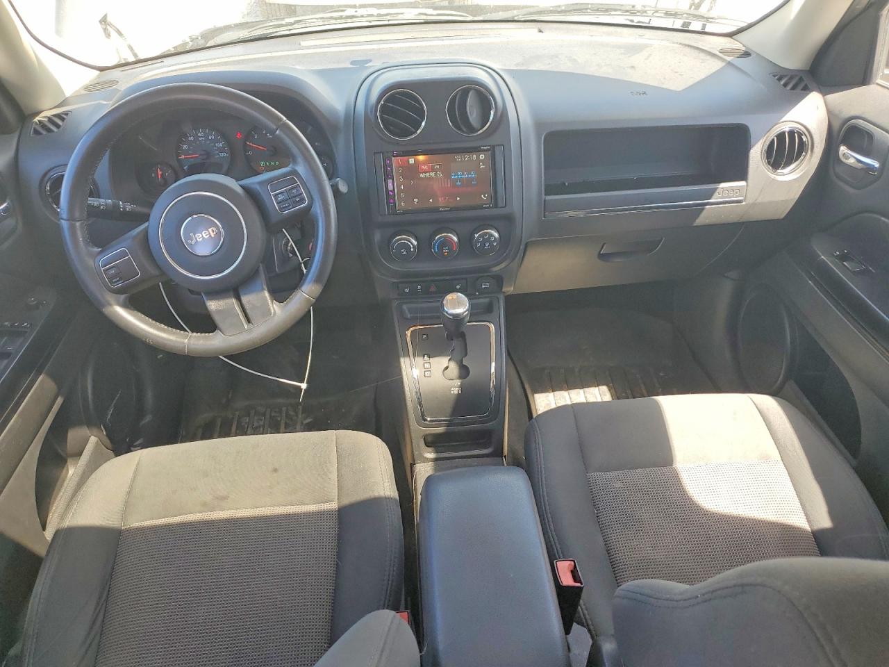 2012 Jeep Patriot Latitude Серый vin: 1C4NJPFA2CD690262