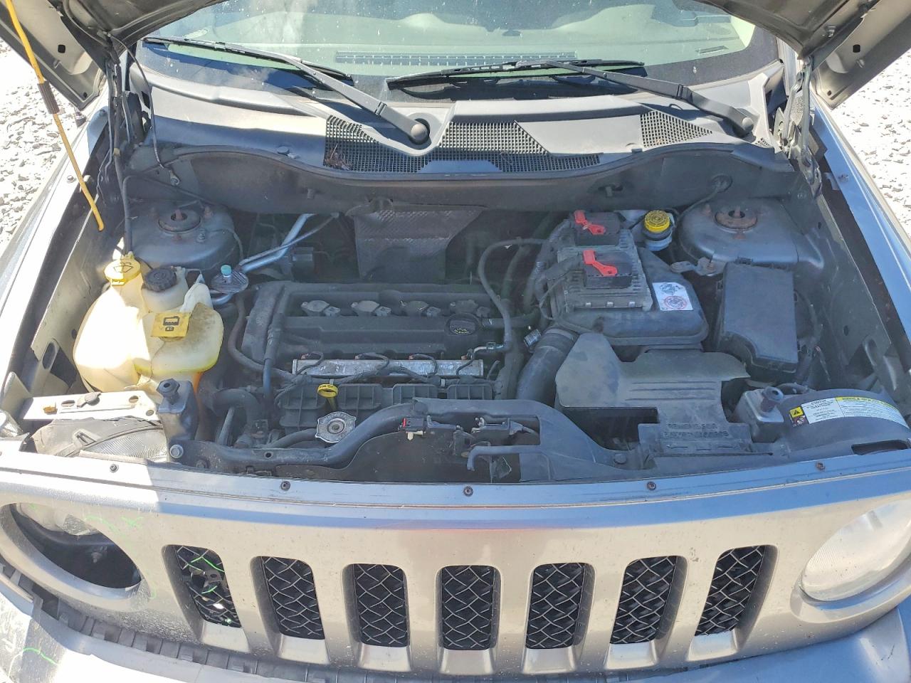 2012 Jeep Patriot Latitude Серый vin: 1C4NJPFA2CD690262