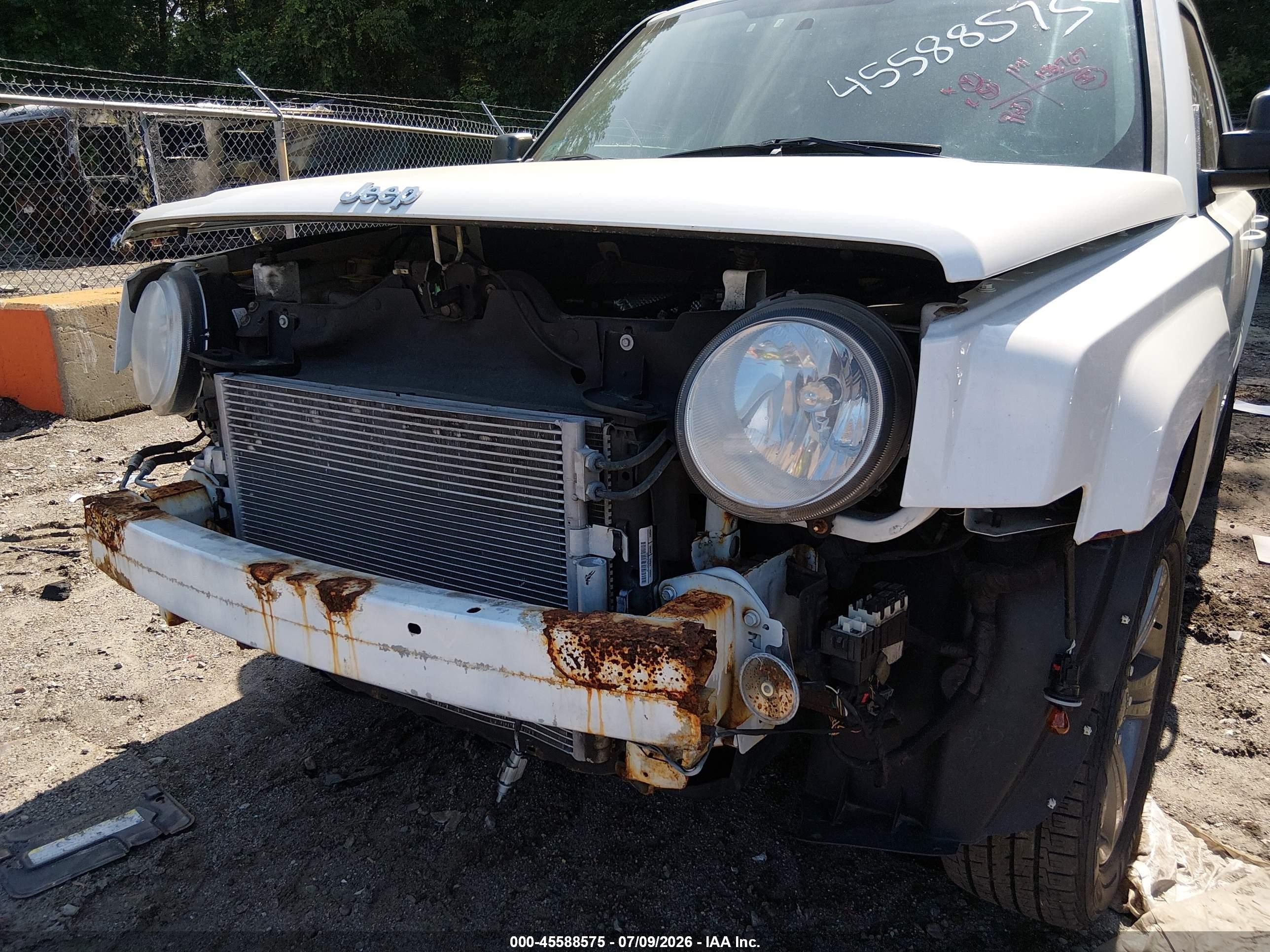 2014 Jeep Patriot High Altitude White vin: 1C4NJPFA2ED680169