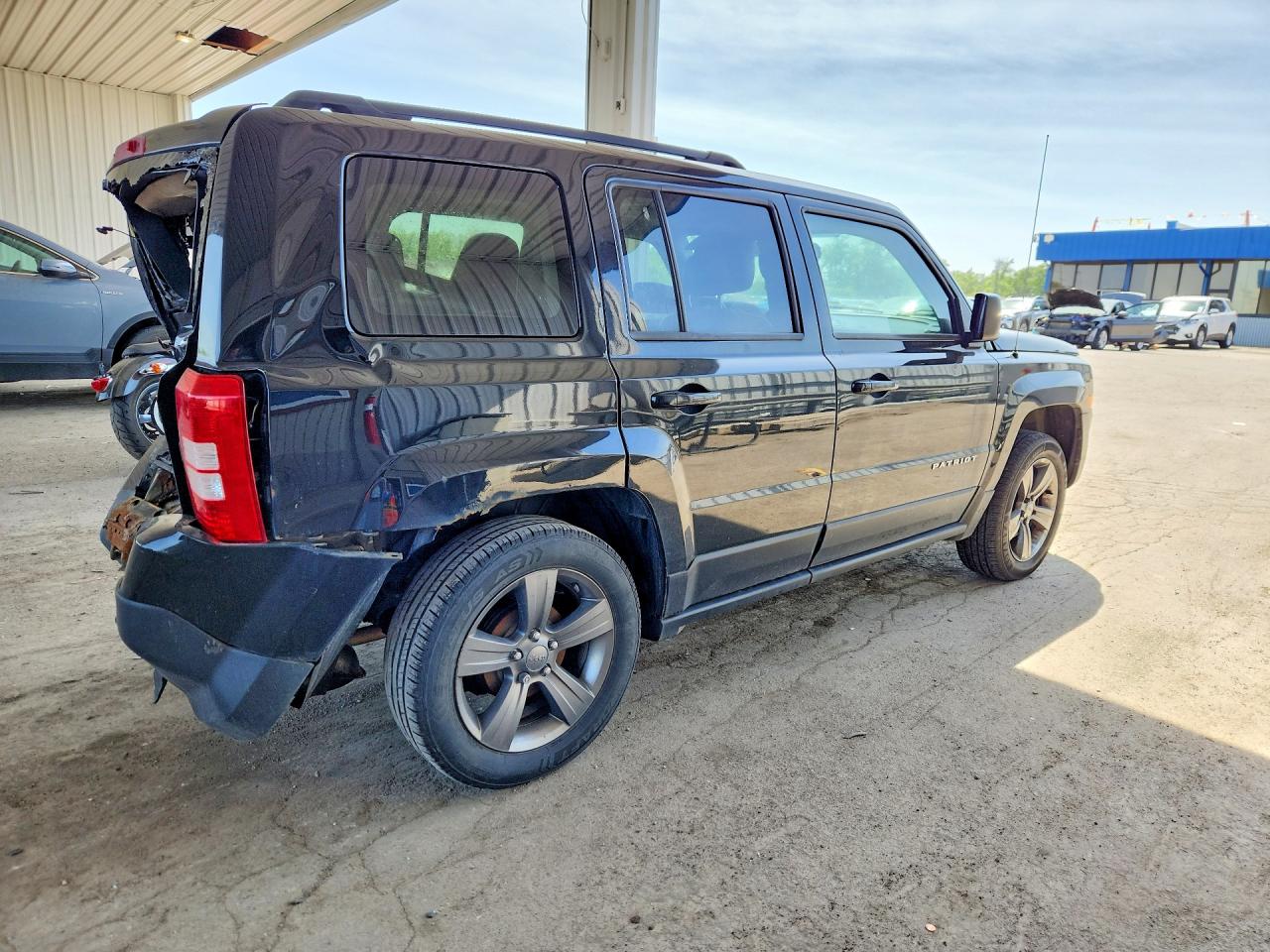 2015 Jeep Patriot Latitude Black vin: 1C4NJPFA2FD179302