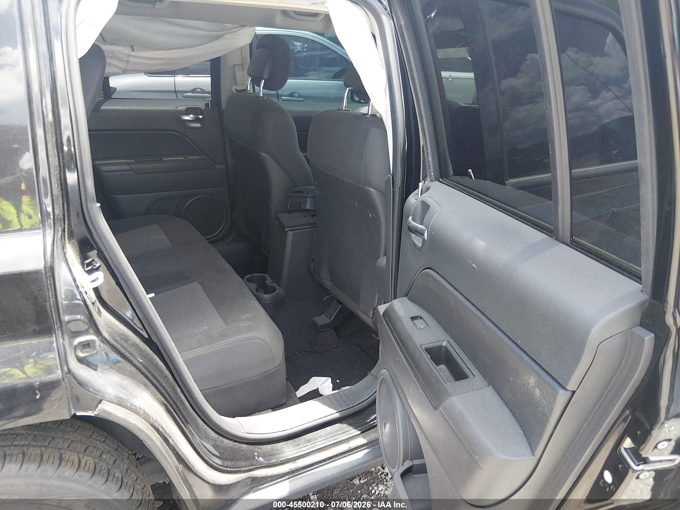 2012 Jeep Patriot Latitude Black vin: 1C4NJPFA3CD690948