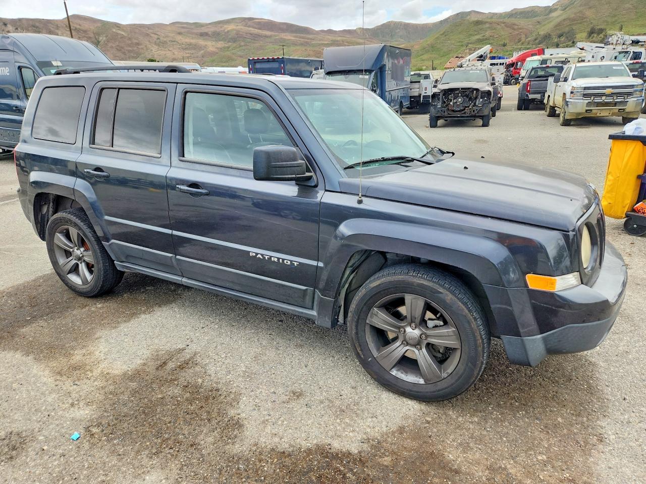 2014 Jeep Patriot Latitude Black vin: 1C4NJPFA3ED793743