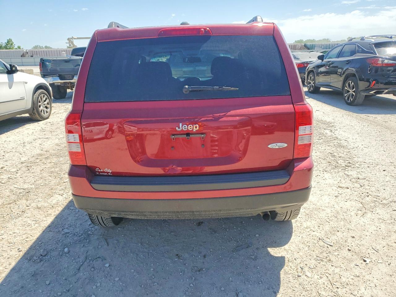 2015 Jeep Patriot Latitude Красный vin: 1C4NJPFA3FD220892