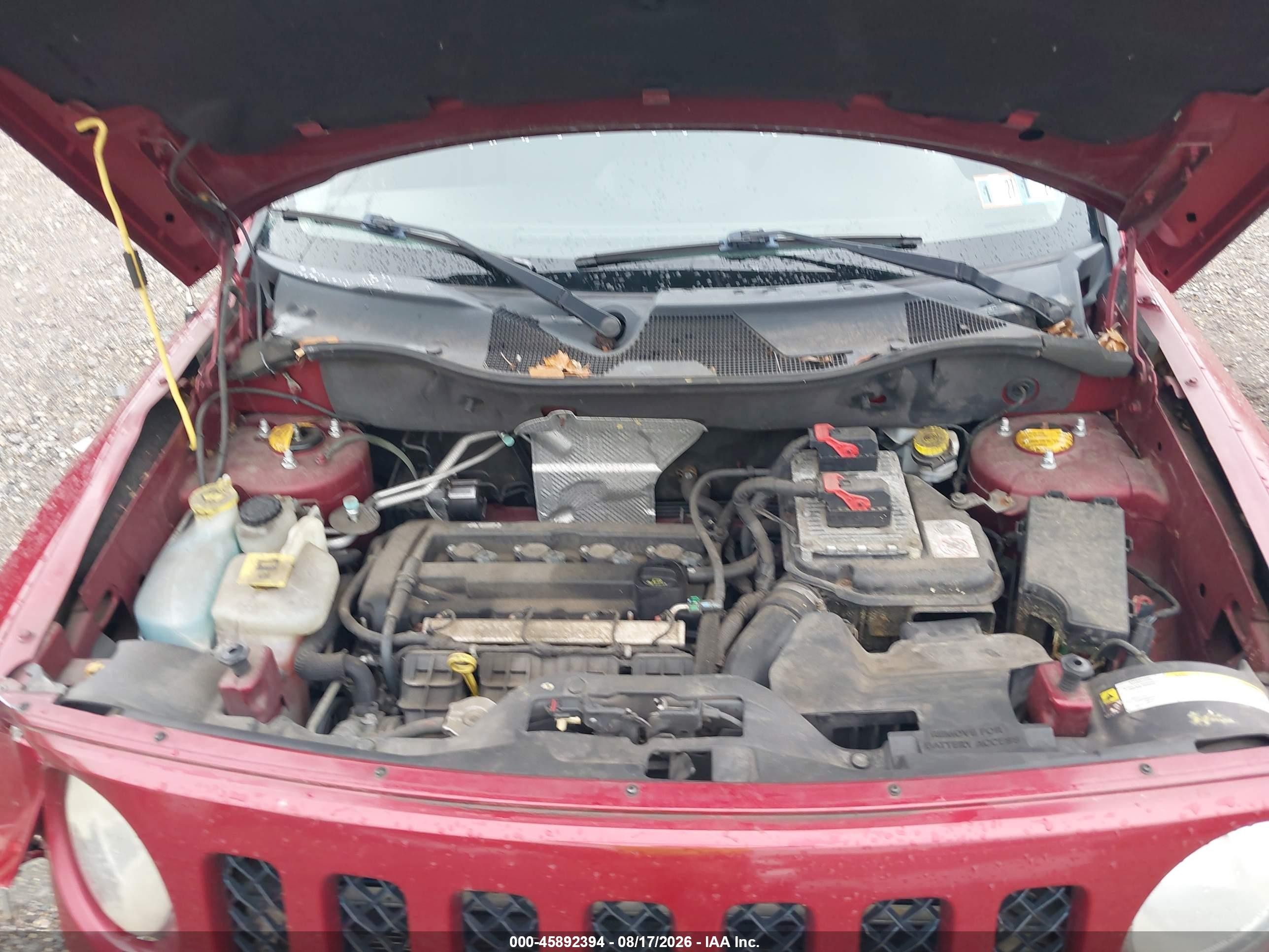 2012 Jeep Patriot Latitude Red vin: 1C4NJPFA4CD557096