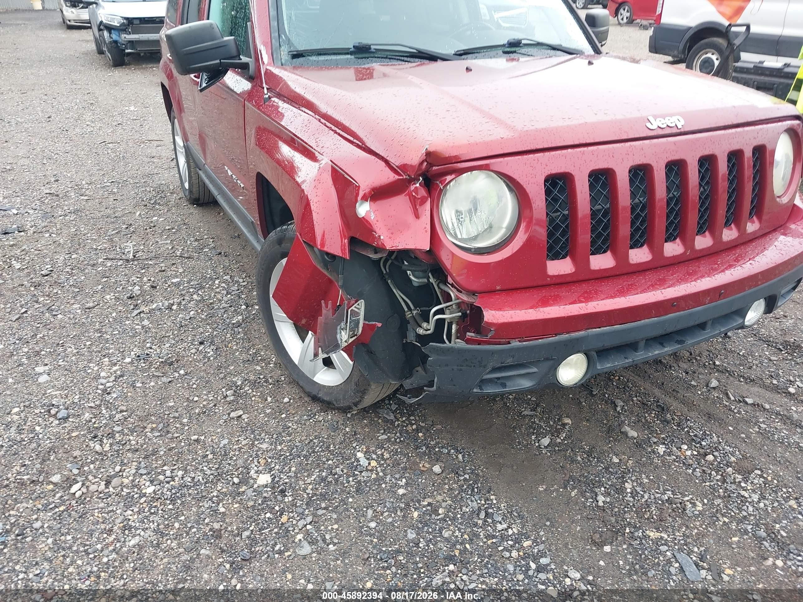 2012 Jeep Patriot Latitude Red vin: 1C4NJPFA4CD557096
