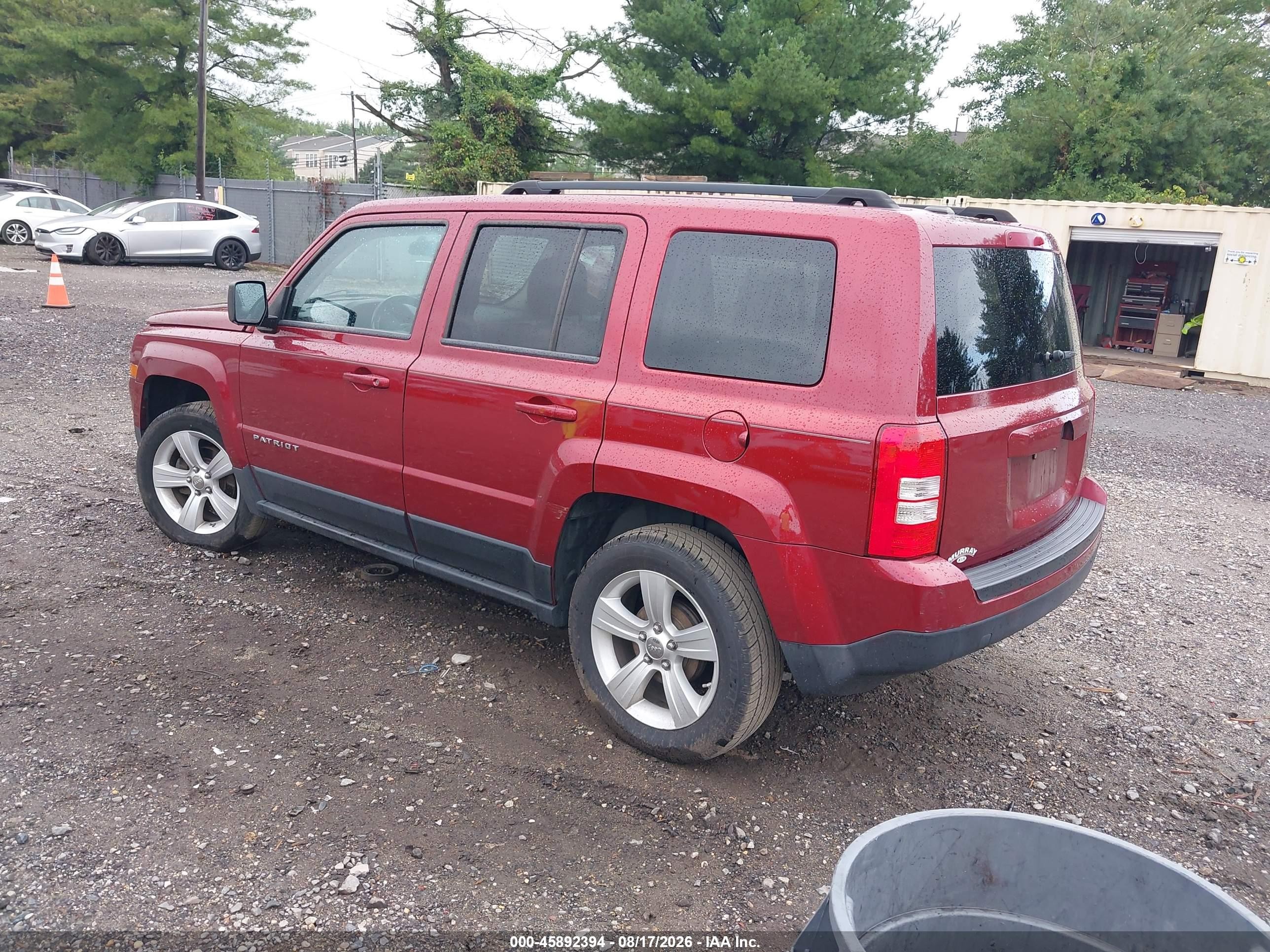 2012 Jeep Patriot Latitude Red vin: 1C4NJPFA4CD557096