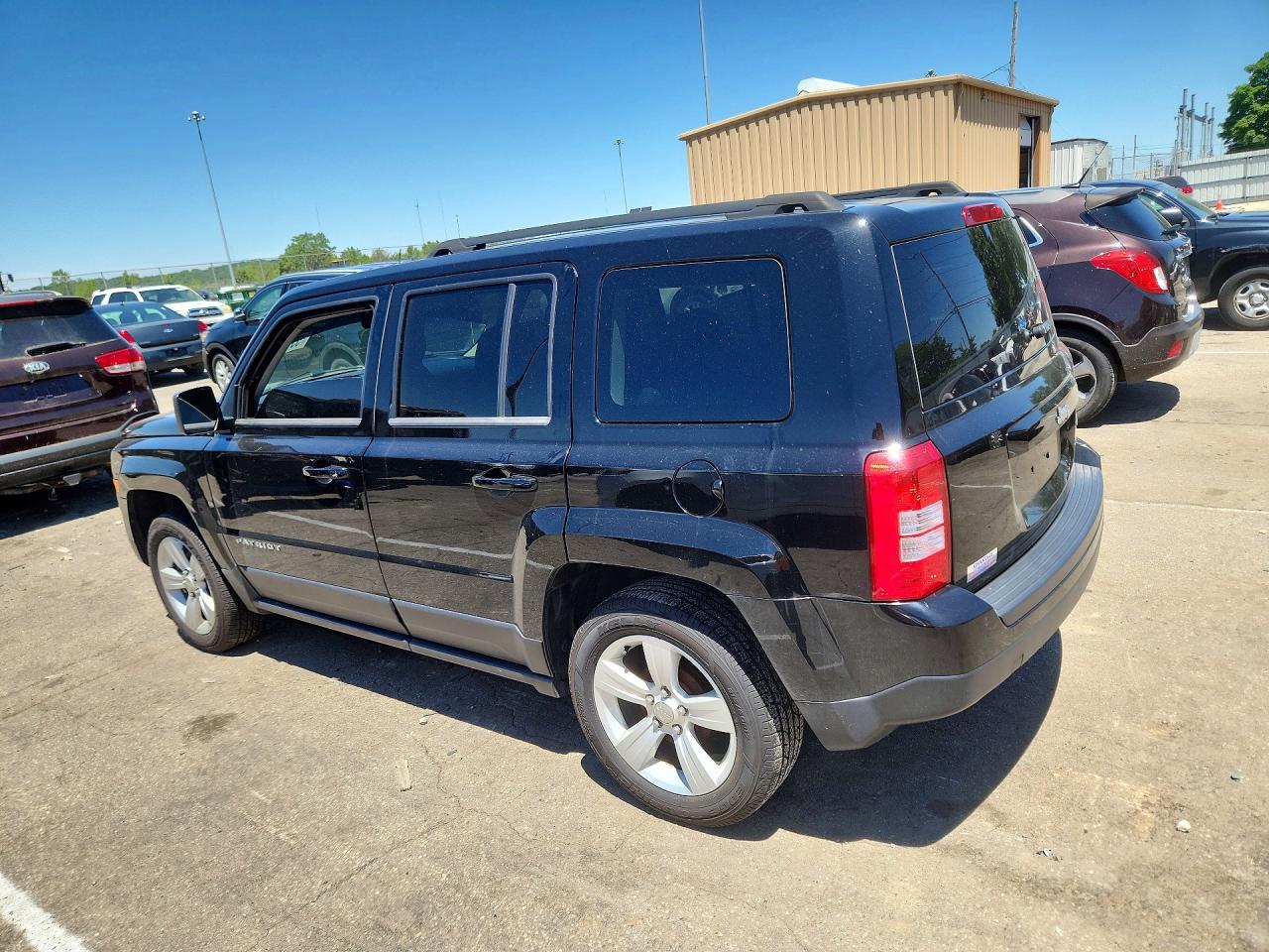 2014 Jeep Patriot Latitude Black vin: 1C4NJPFA4ED529740