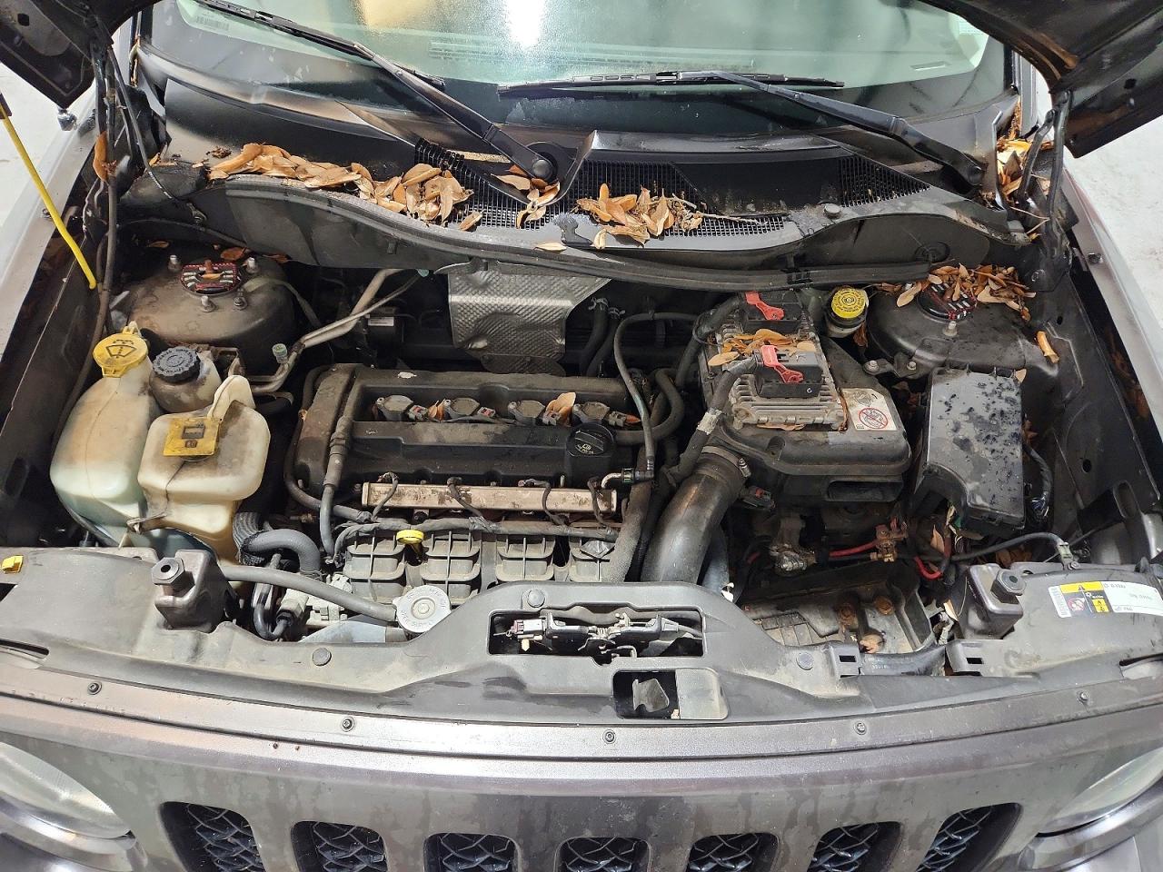 2015 Jeep Patriot Latitude Gray vin: 1C4NJPFA4FD220206