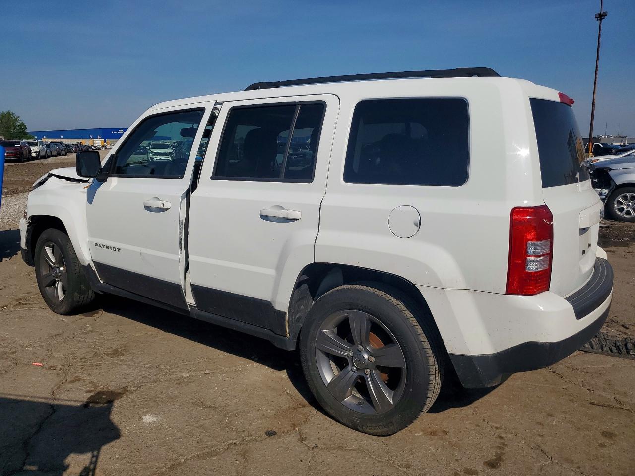 2015 Jeep Patriot Latitude White vin: 1C4NJPFA4FD429638