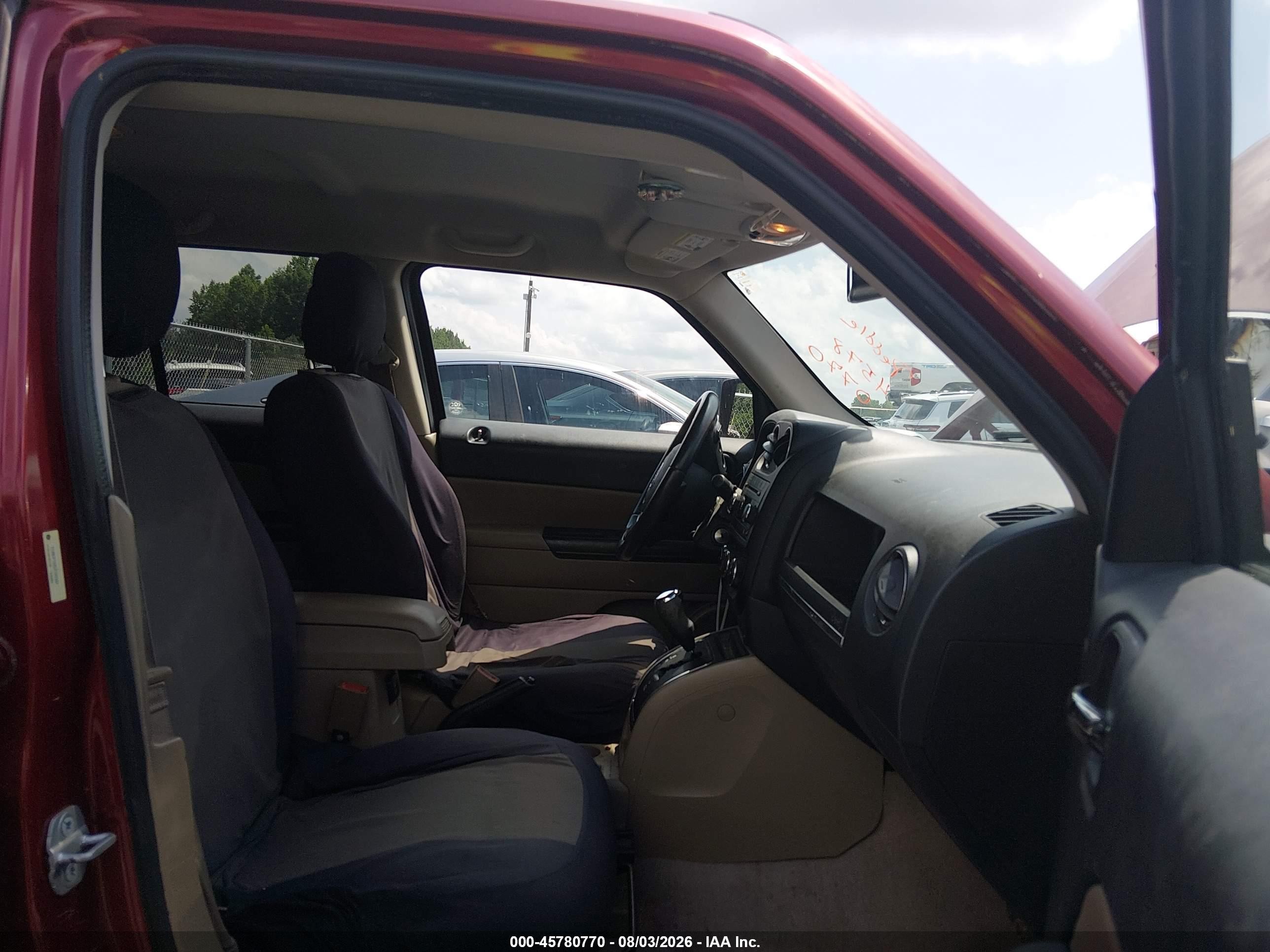 2014 Jeep Patriot Latitude Red vin: 1C4NJPFA5ED642984