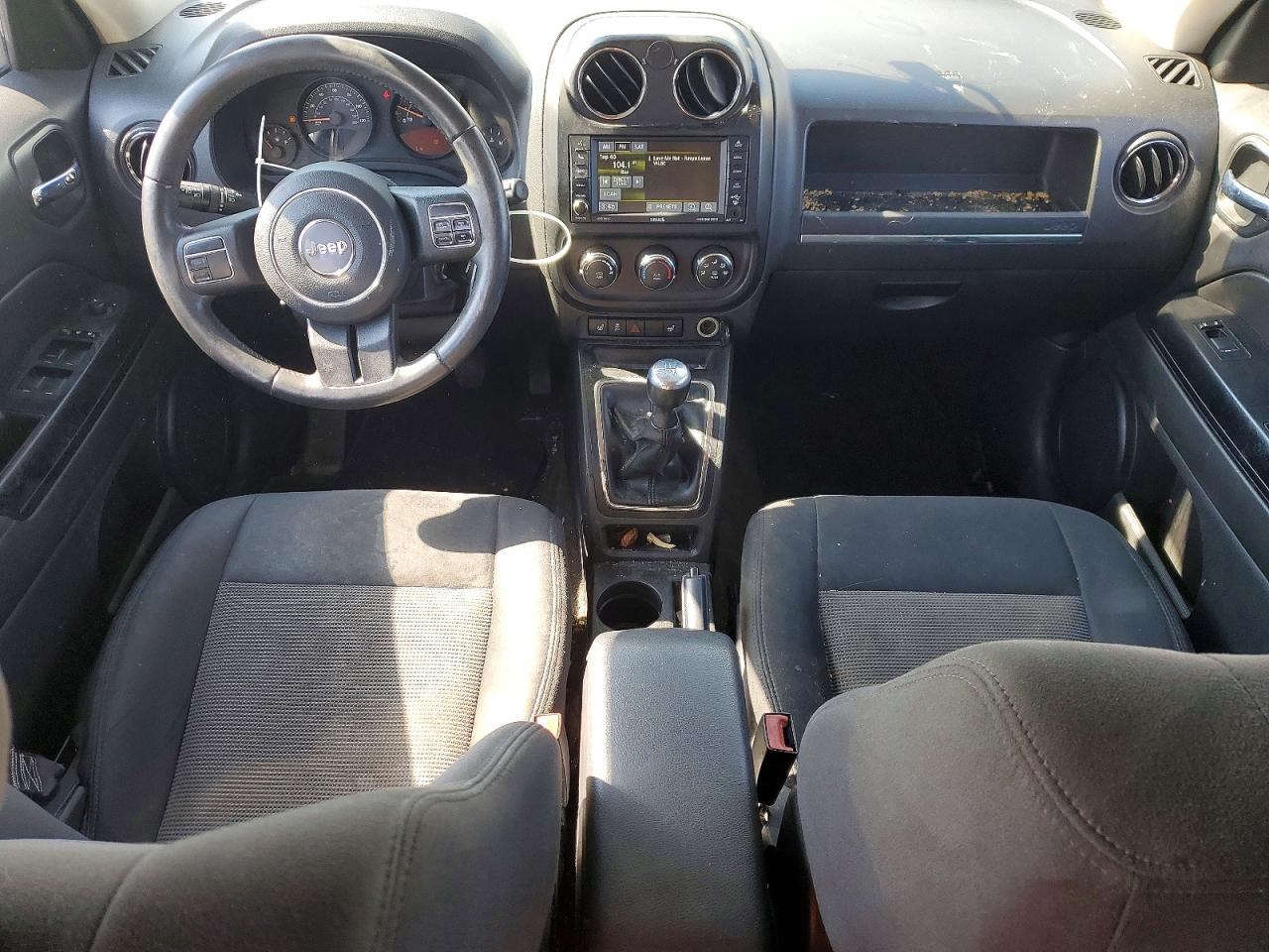2014 Jeep Patriot Latitude White vin: 1C4NJPFA5ED662460