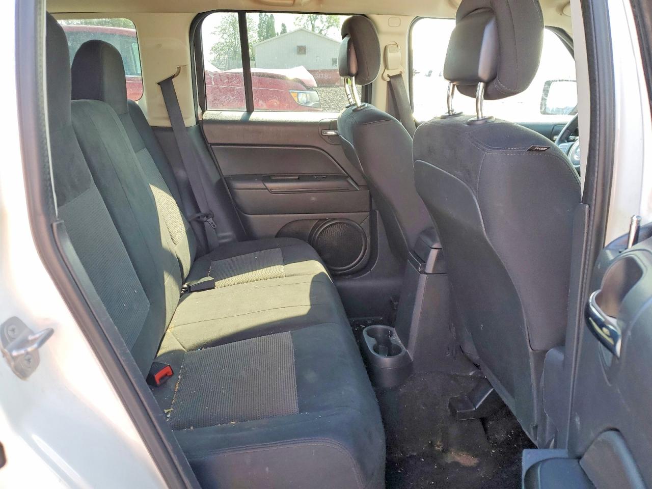 2014 Jeep Patriot Latitude White vin: 1C4NJPFA5ED662460