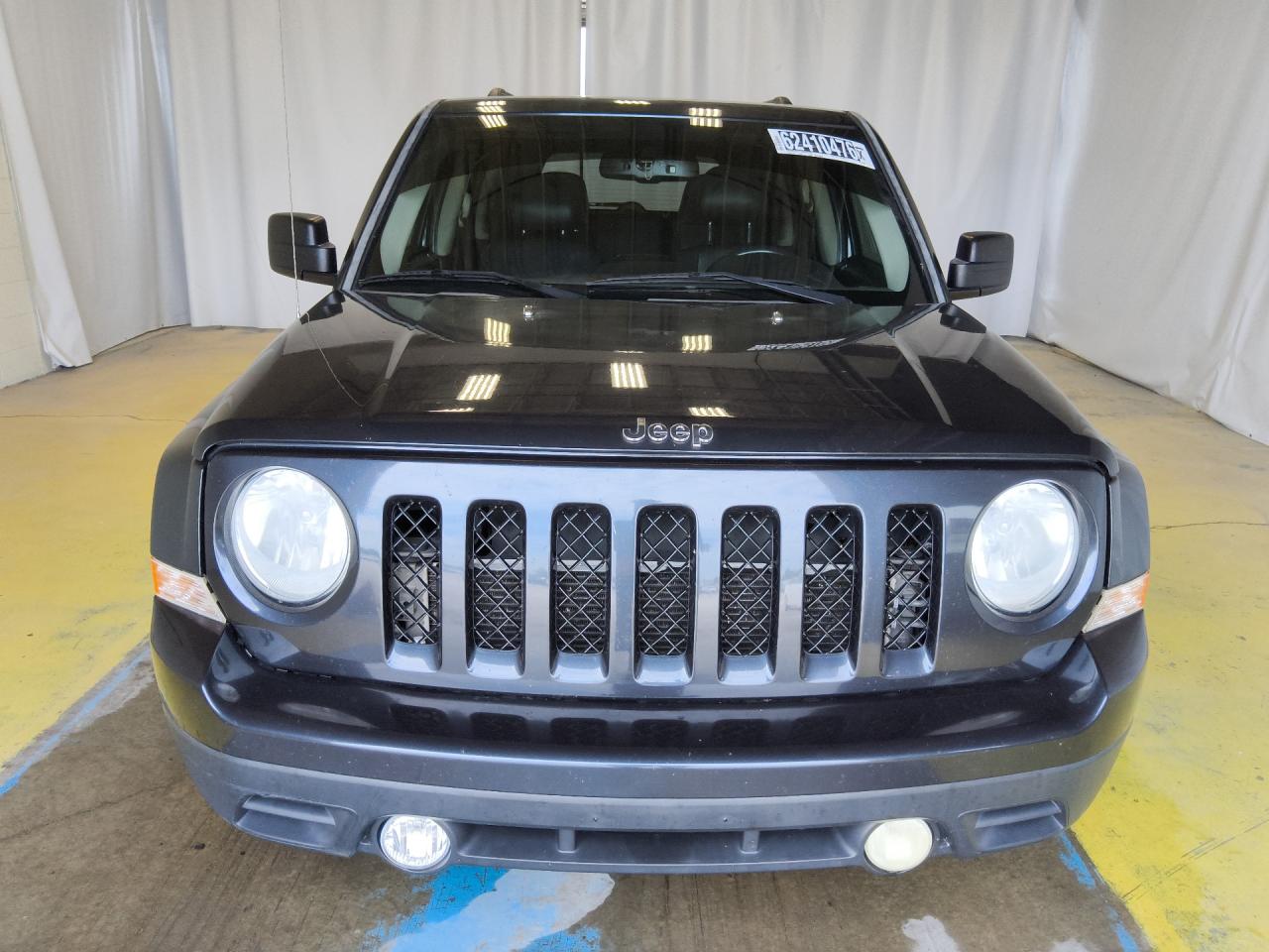 2014 Jeep Patriot Latitude Gray vin: 1C4NJPFA6ED522384 Damage: Front Bumper/Cover, Chipped, 10 Or More