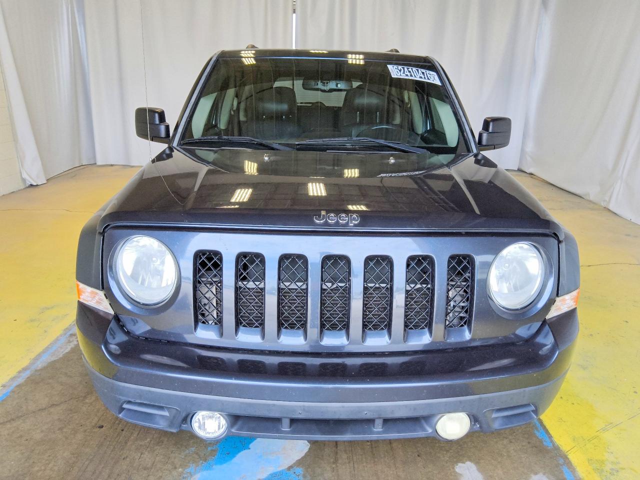 2014 Jeep Patriot Latitude Gray vin: 1C4NJPFA6ED522384