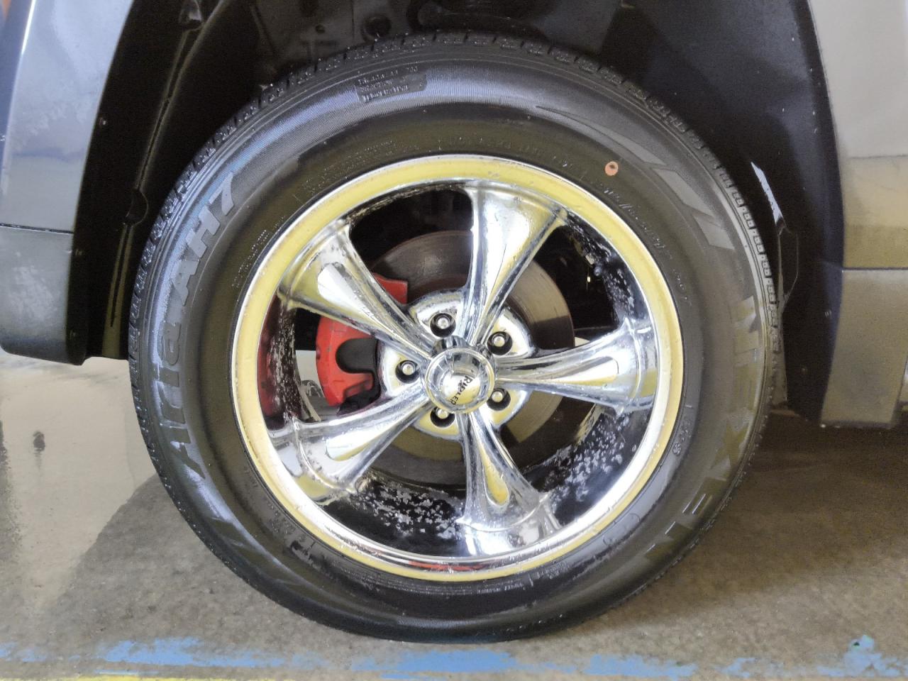 2014 Jeep Patriot Latitude Gray vin: 1C4NJPFA6ED522384 Damage: Left Front Wheel, Aftermarket, Acceptable