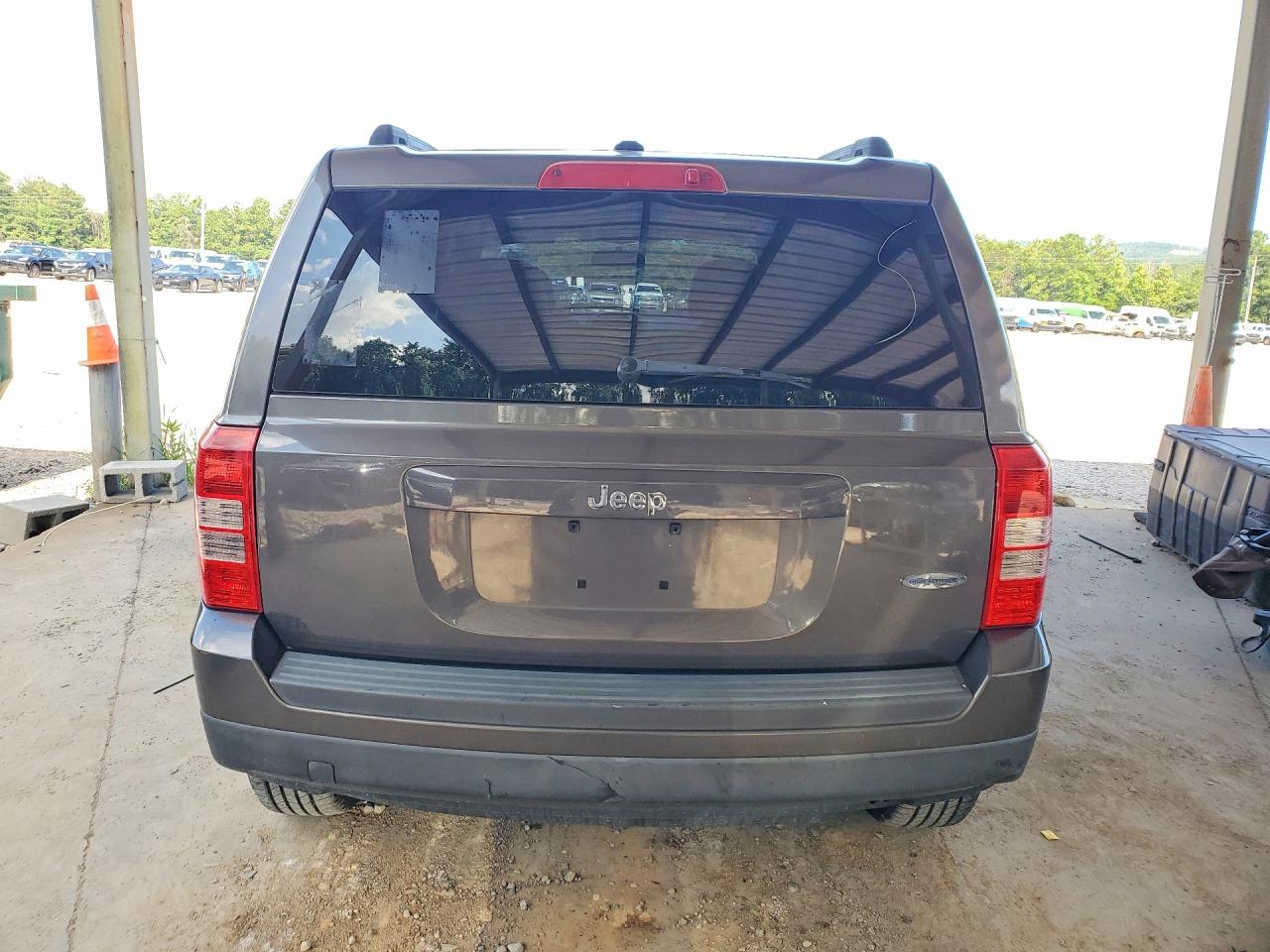 2015 Jeep Patriot Latitude Серый vin: 1C4NJPFA6FD179335