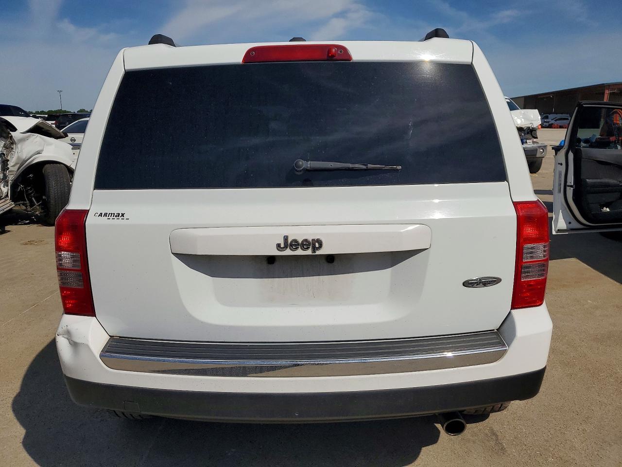 2017 Jeep Patriot Latitude Белый vin: 1C4NJPFA6HD132860