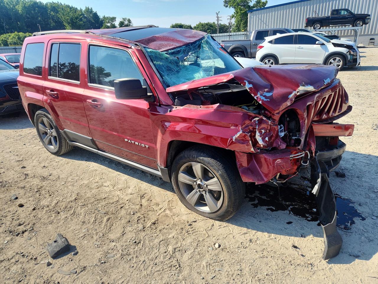 2014 Jeep Patriot Latitude Burgundy vin: 1C4NJPFA7ED667160