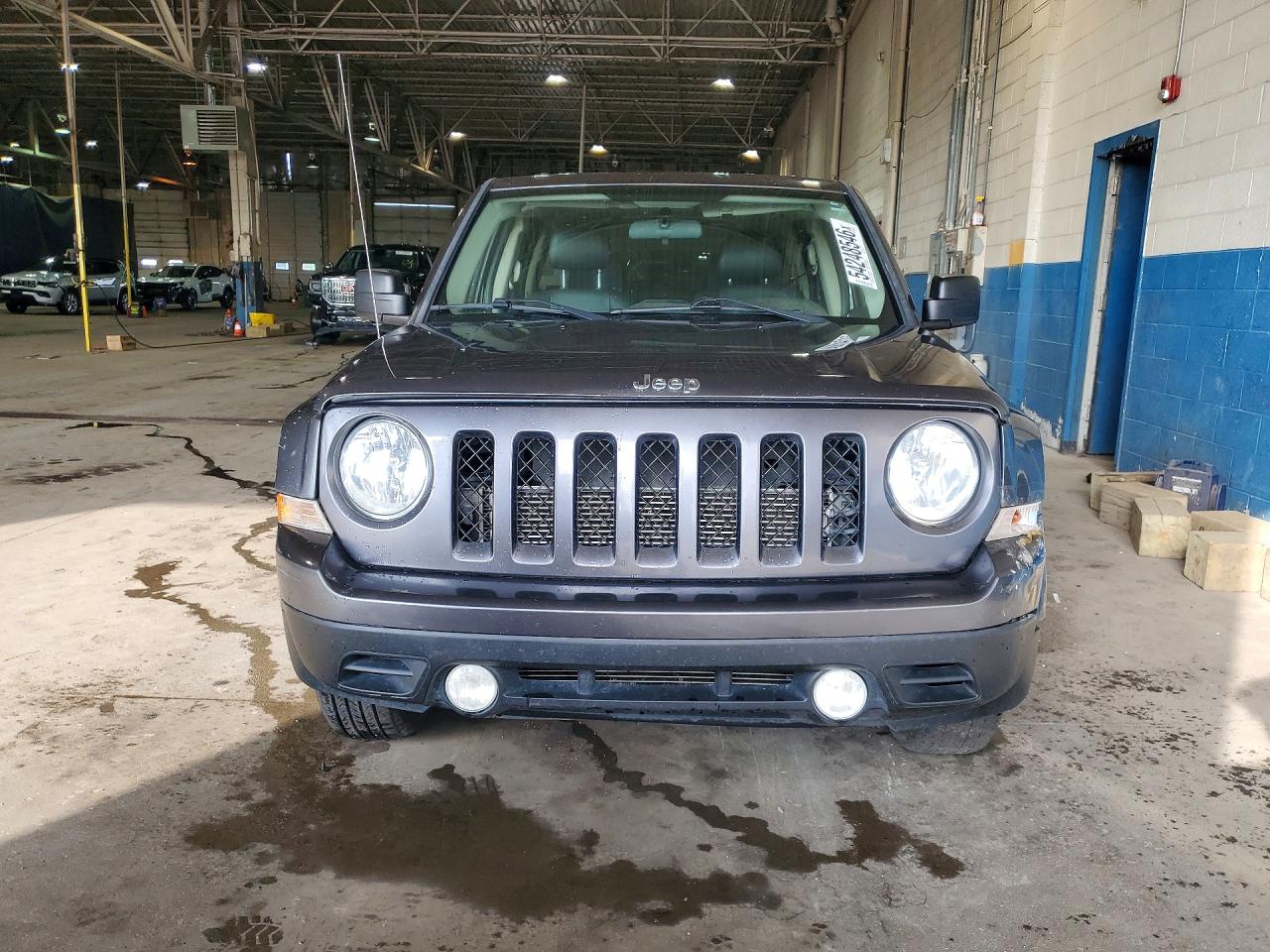 2015 Jeep Patriot Latitude Gray vin: 1C4NJPFA7FD171163