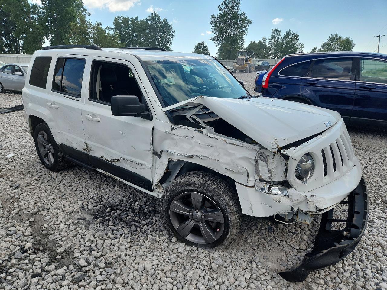 2015 Jeep Patriot Latitude White vin: 1C4NJPFA7FD429391