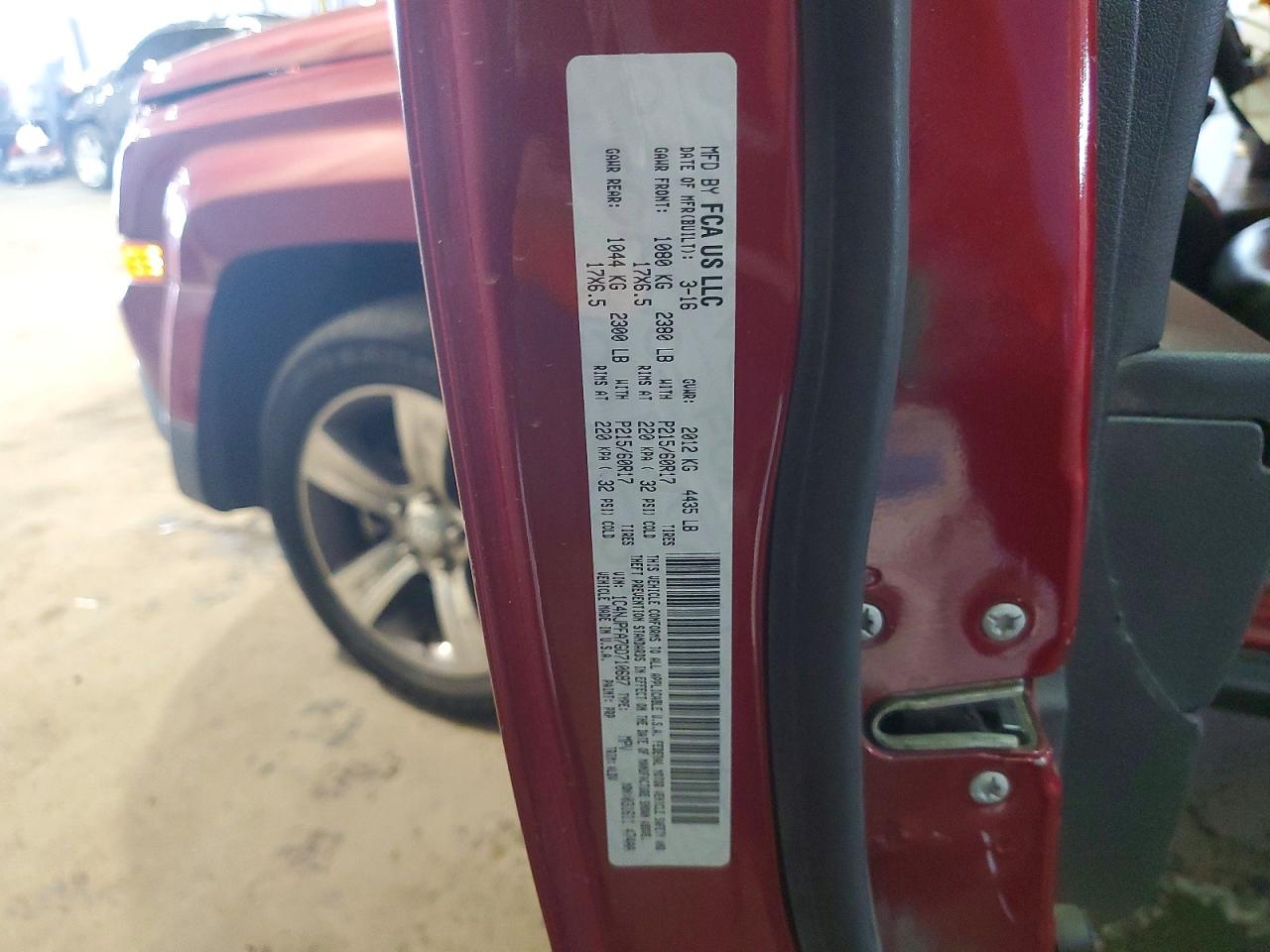 2016 Jeep Patriot Latitude Red vin: 1C4NJPFA7GD710687